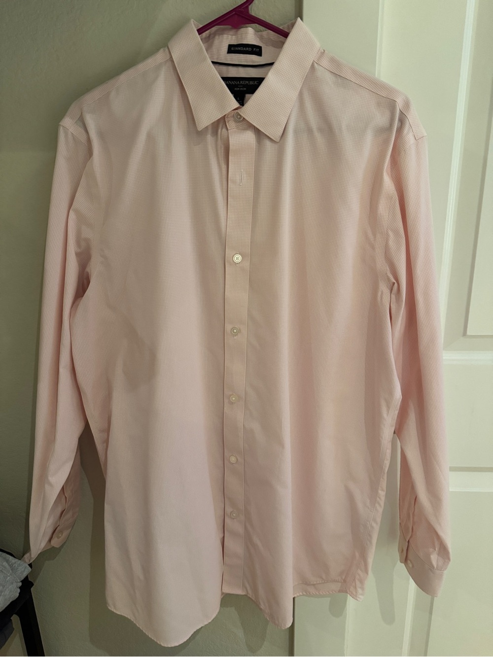 Banana Republic Men’s Light Pink Non Iron Dress Shirt - Large, Standard Fit